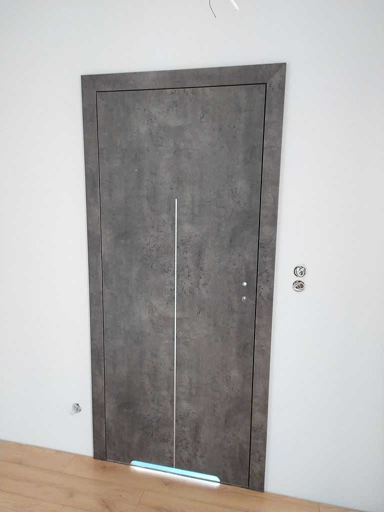 Drzwi w betonie Kraków 09