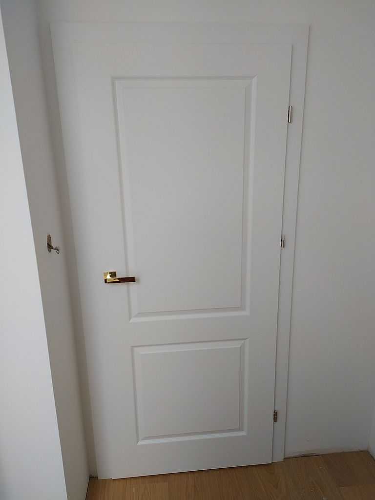 Drzwi w stylu klasycznym Kraków Zielonki 01