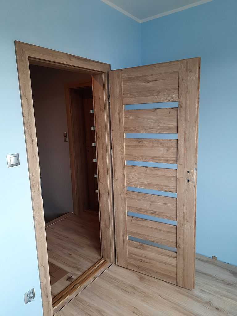 Drzwi w okleinie drewnopodobnej Bydgoszcz 04